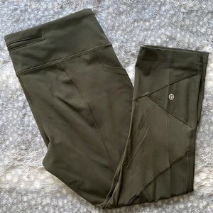 Lululemon Pace Rival Mid-Rise Crop 22”